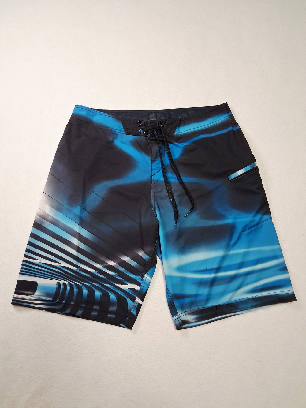 Oakley Men's Blue and Black Graphic Athletic Shorts